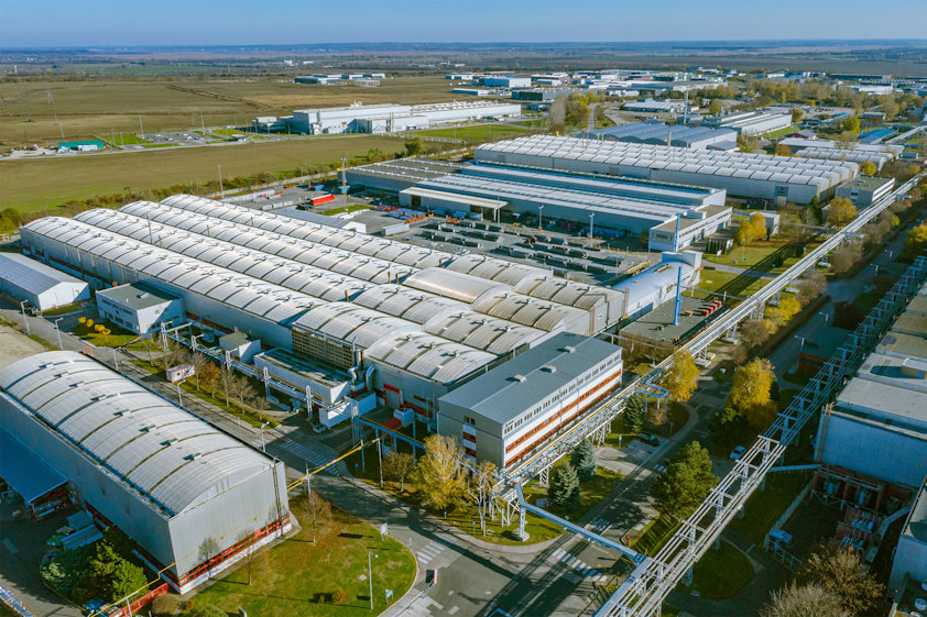 Hydro Szekesfehervar plant in Hungary is the biggest extrusion plant of its kind in Europe Hydro Szekesfehervar plant in Hungary is the biggest extrusion plant of its kind in Europe